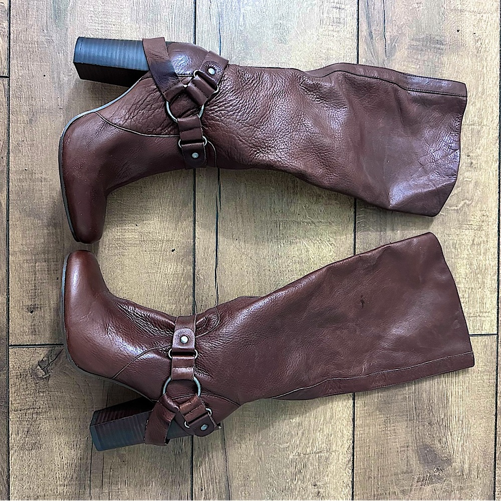 Dolce Vita Brown Heeled Boots size 8.5